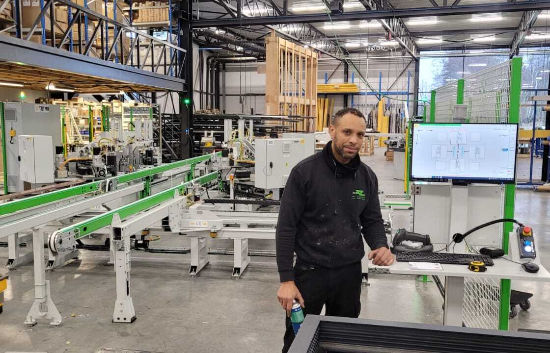 Aluzon Installatie 4 kops hoekenpers